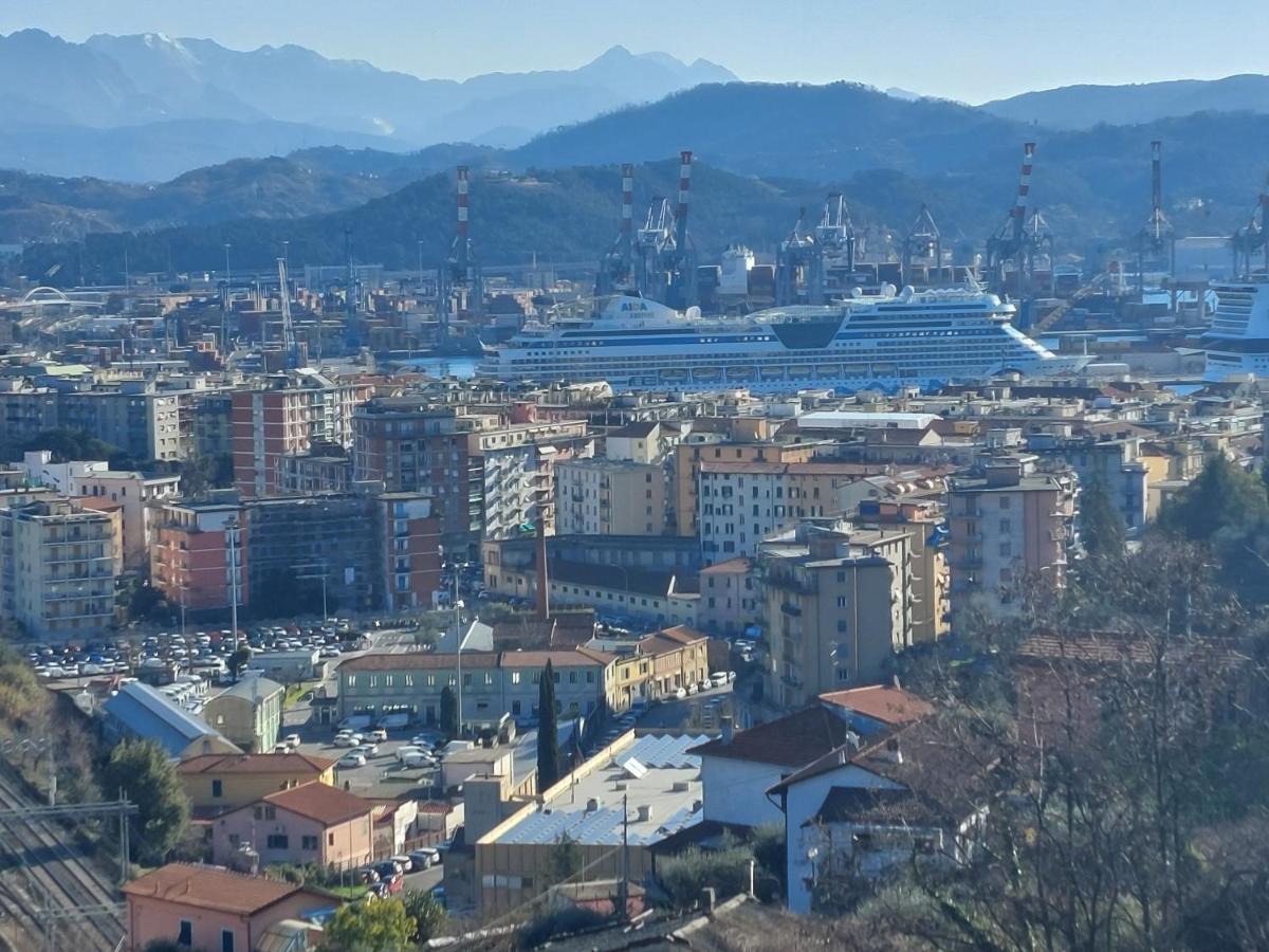 Charlotte Appartamento Con Parcheggio, 5 Terre, Vicino Stazione La Spezia Exteriör bild
